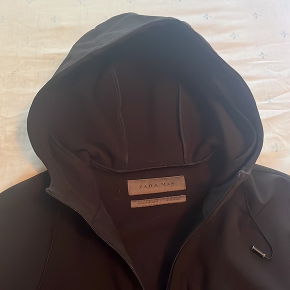 COPY - Zara Raincoat - Picture 2 of 3